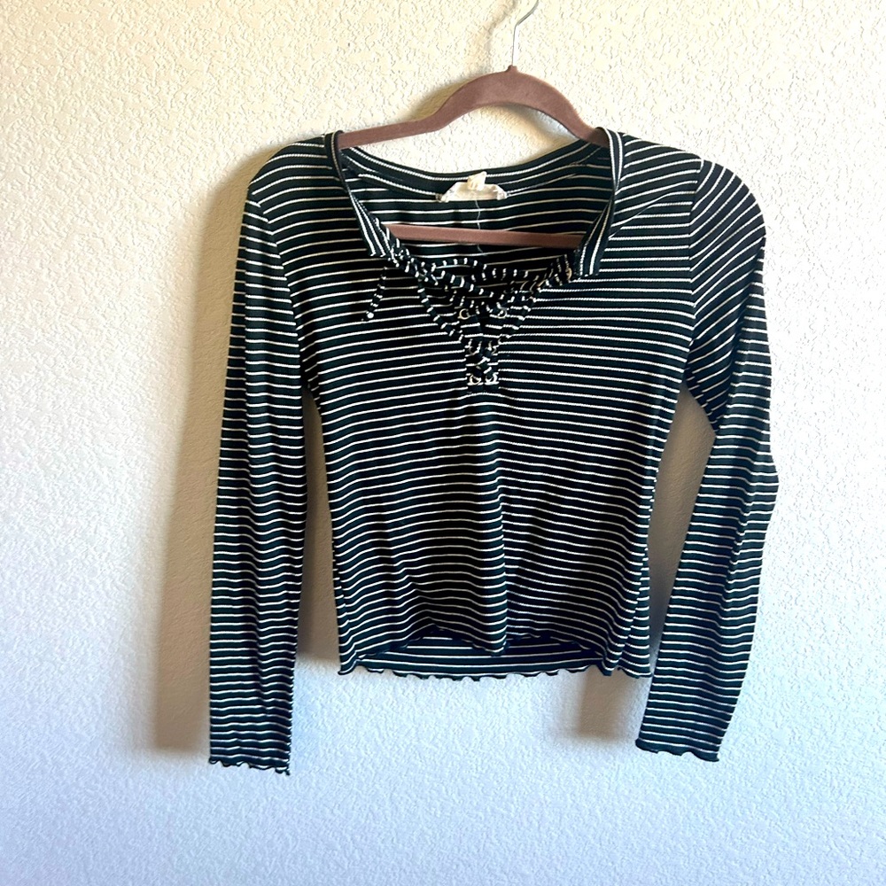 black and white lace up top